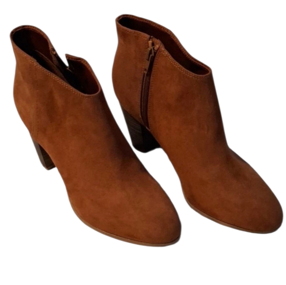 Old navy suede boots